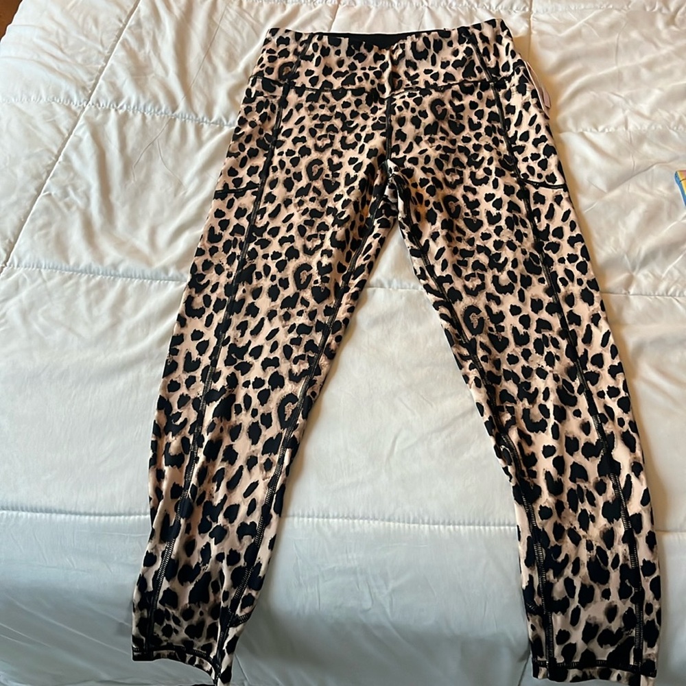 NWT VS leopard athletic pants